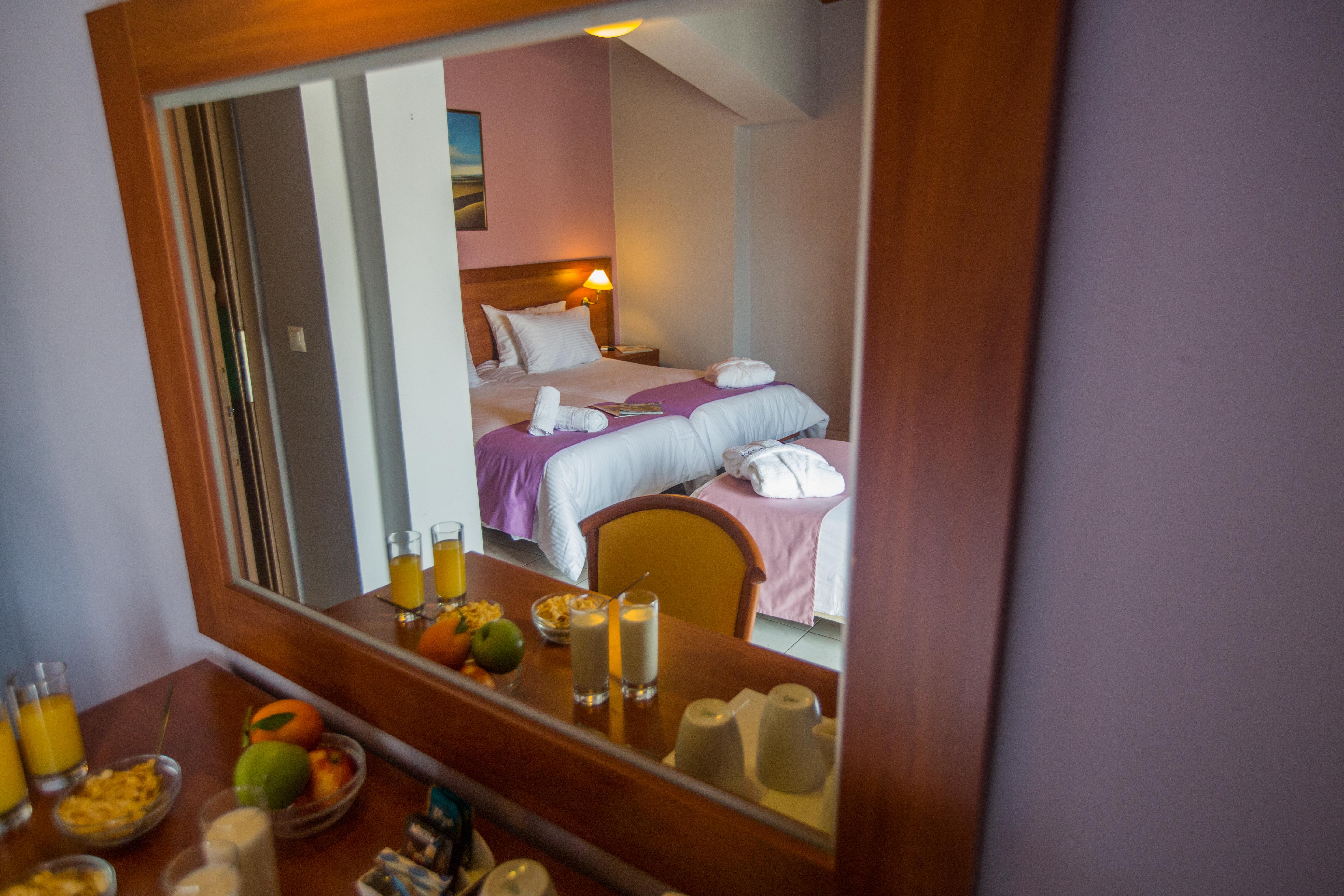 Mirabel Citycenter Hotel Argostoli  Bagian luar foto