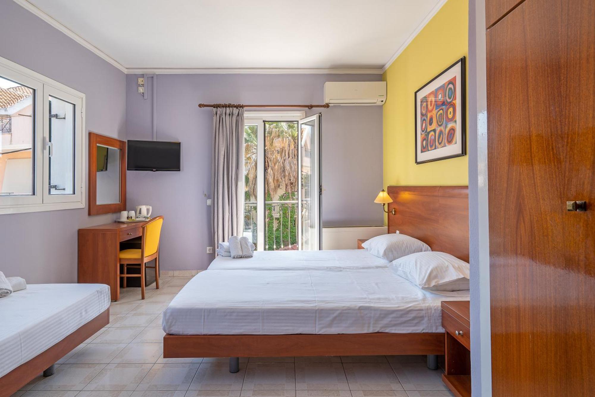 Mirabel Citycenter Hotel Argostoli  Bagian luar foto