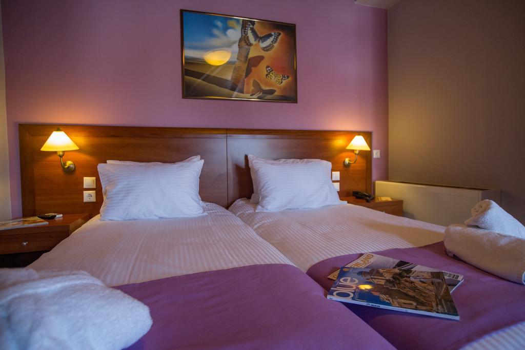 Mirabel Citycenter Hotel Argostoli  Bagian luar foto