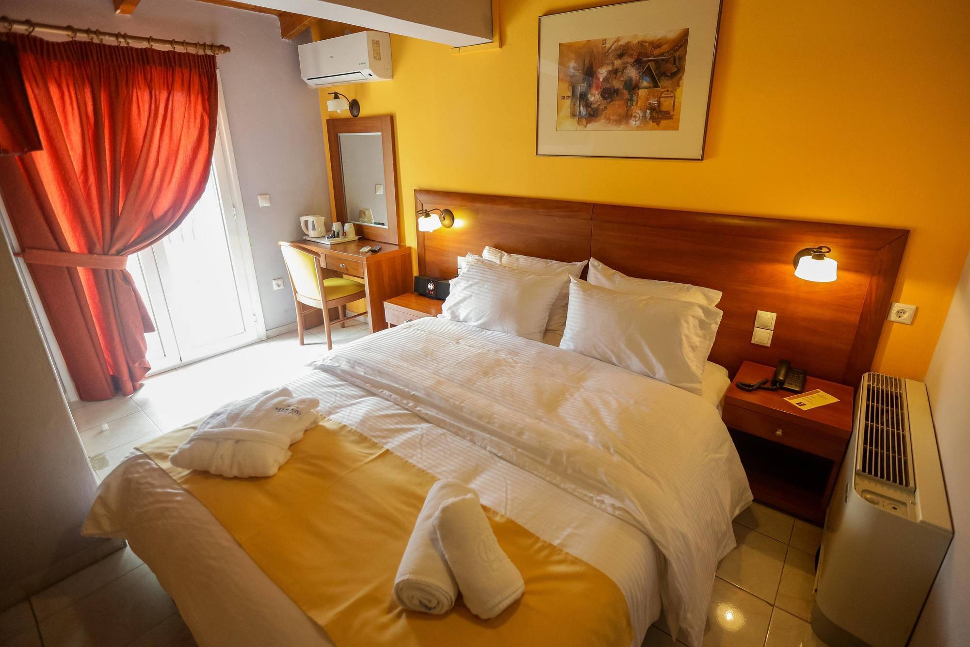 Mirabel Citycenter Hotel Argostoli  Bagian luar foto